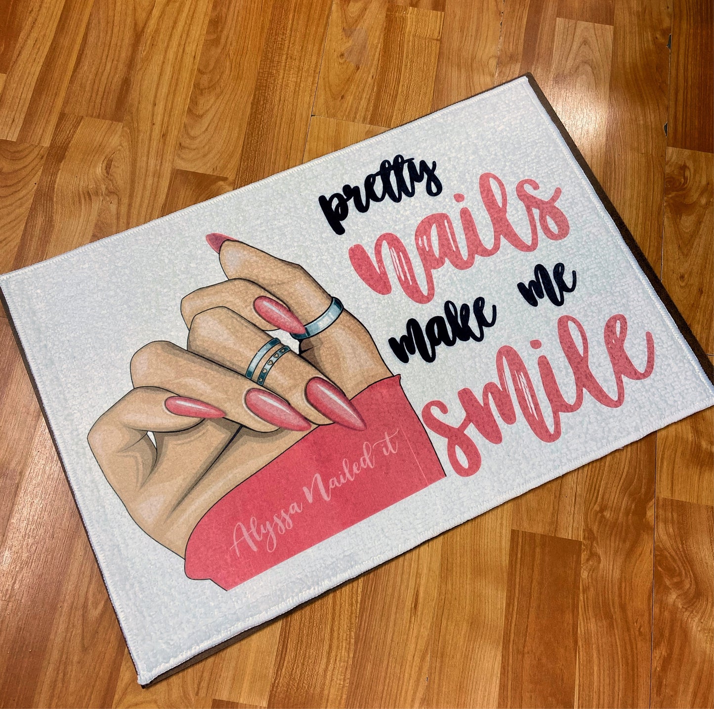 Pretty nails make me smile mat